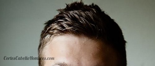 Cortes de cabello de moda en primavera para hombres